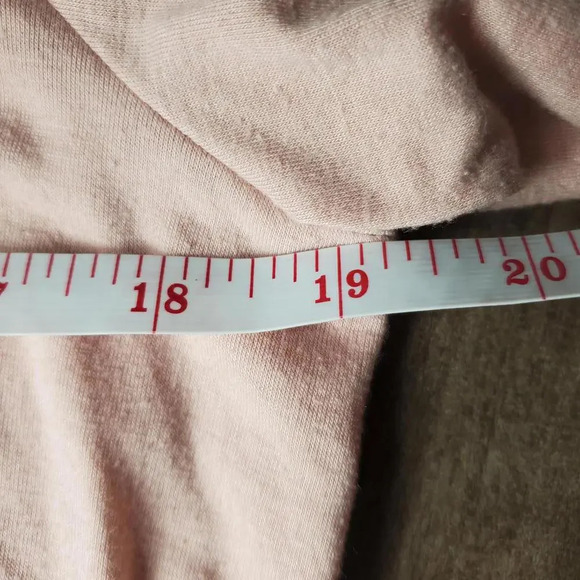 SO Favorite Crew Women's Pink Dusty Rose Long Sleeve Top Size Medium - Picture 4 of 8